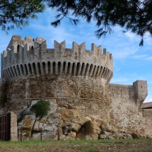 Ancient city wall of Populonia